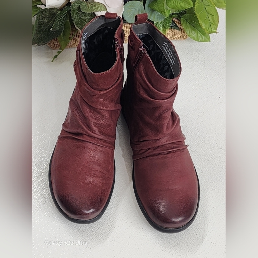 Women's Burgundy Ankle Boots